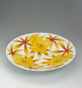 黄地紅彩葵文鉢