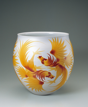 黄地紅彩鳥文花器