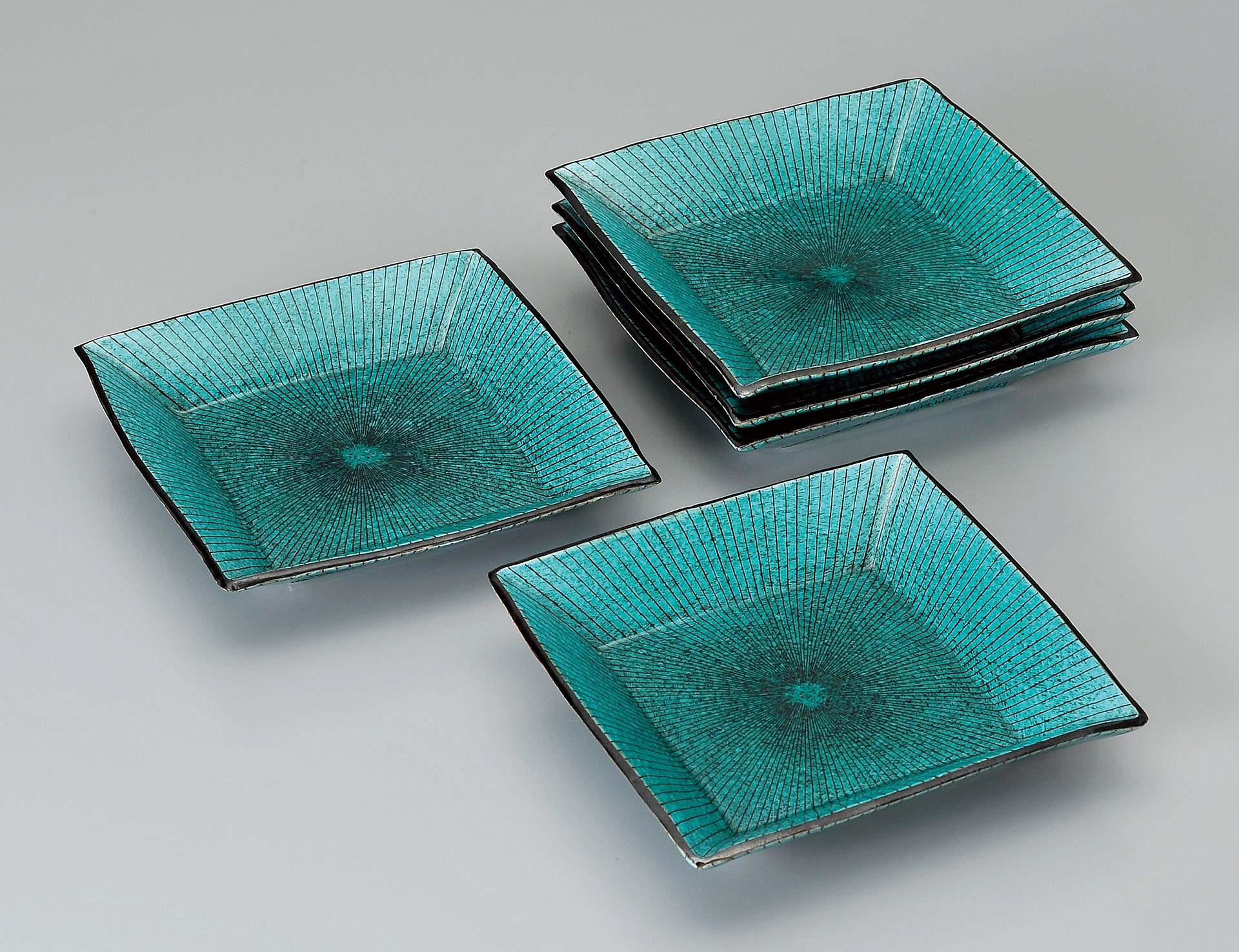 緑彩布目線文組皿（5客）