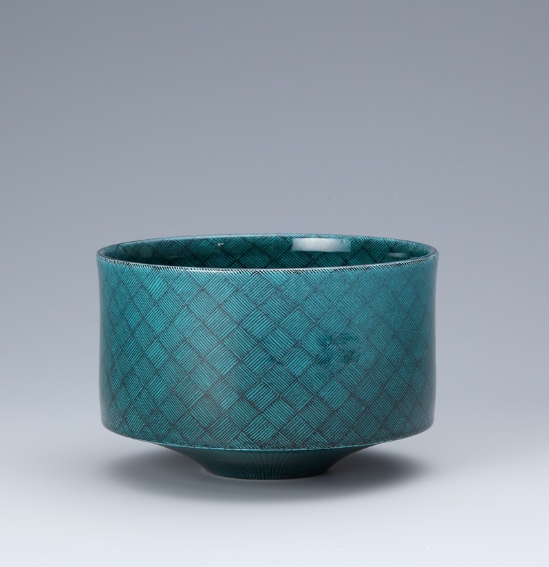 緑彩真麗線文茶碗